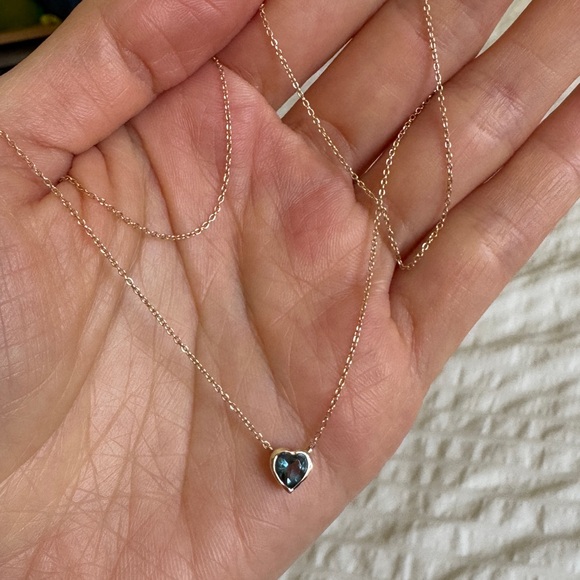 14k solid yellow gold blue topaz heart necklace - Picture 6 of 13